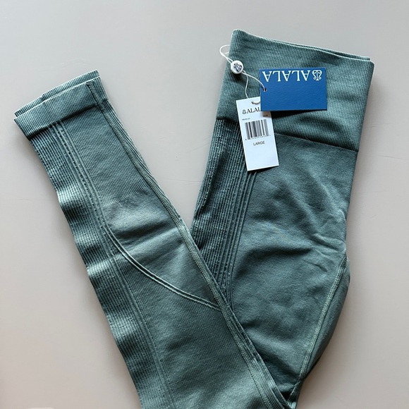 Alala NWT two piece set - Picture 4 of 4